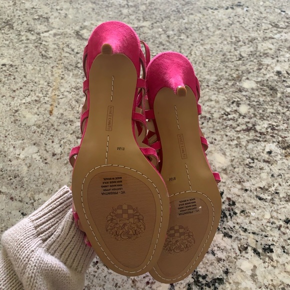 Vince Camuto Petina Cutout Edge Heeled Sandal Shoe - Picture 3 of 4